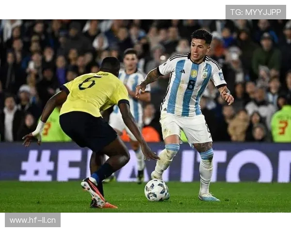 恩佐与克罗斯：出球能力及中场组织结构对比分析